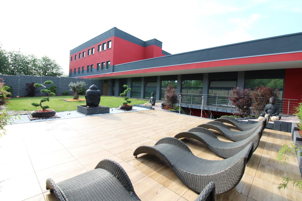 VitaLounge Sports&Spa Hotel Gelsenkirchen Exterior foto